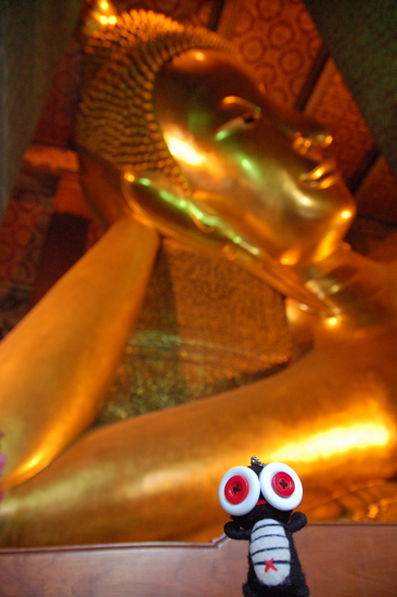 BigEyes au Wat Pho à Bangkok