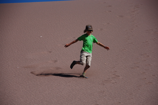 Sur les dunes de la Valle de la Luna