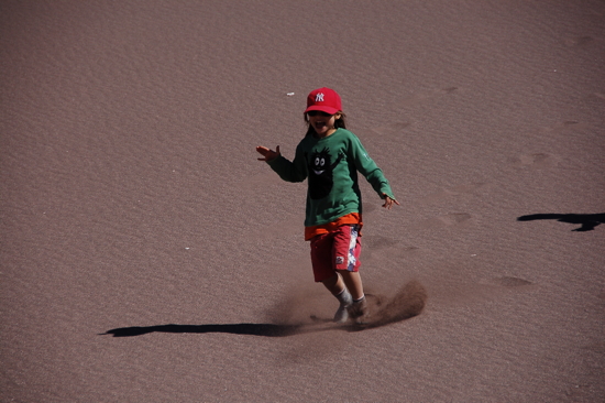 Sur les dunes de la Valle de la Luna