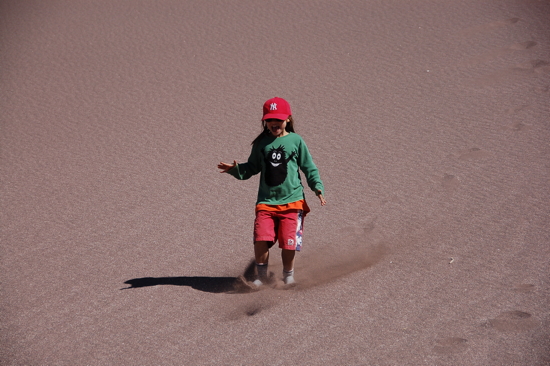 Sur les dunes de la Valle de la Luna