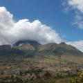 Le mont Imbabura dans les nuages