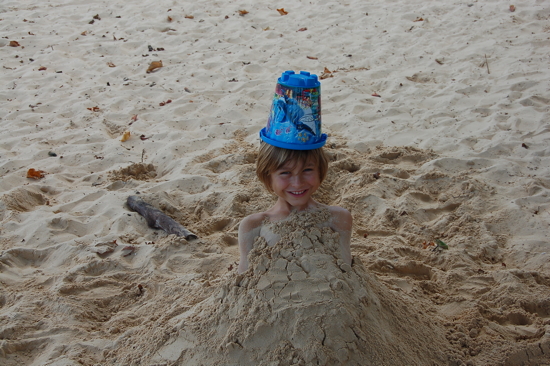 Sur la plage de Moorea