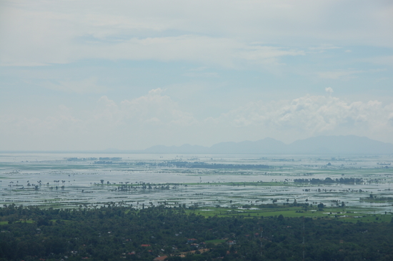 La campagne vue de puis Phnom Santuk