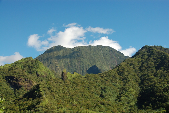 Un des plus haut sommet de Tahiti (plus de 2000m.)