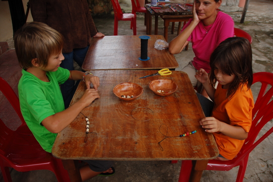 Fabrication d'un bracelet de perles