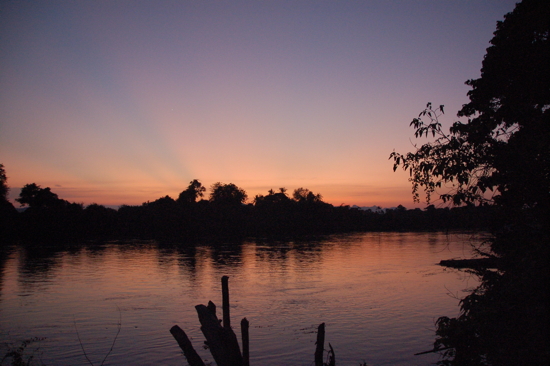 Coucher de soleil, vue depuis notre guesthouse de Kanchanaburi