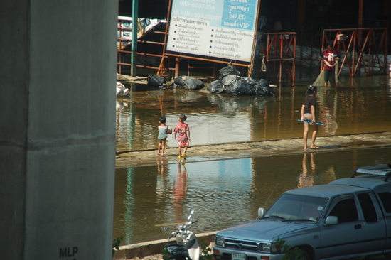 Scène de rue entre Bangkok et Ayutthaya