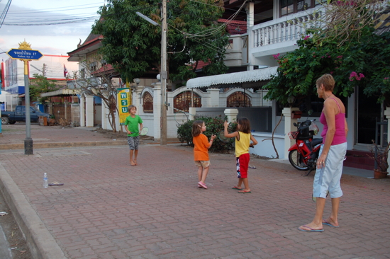 Séance badminton à Ayutthaya