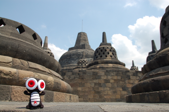 BigEyes à Borobudur