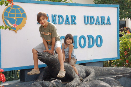 Arthur et Leïla à l'arrivée sur Flores