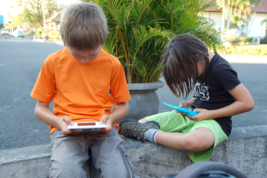 En attendant l'avion pour Yogyakarta, un peu de DS!