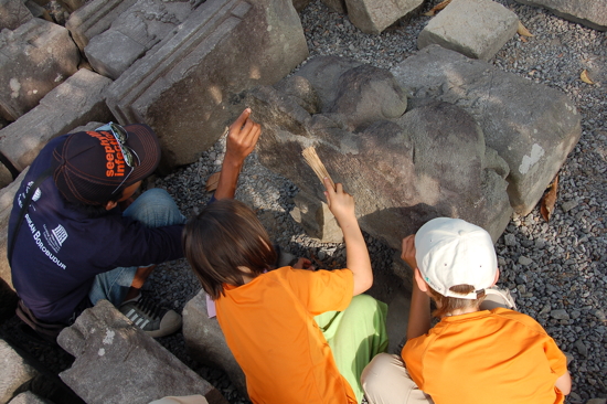 Travail pour l'UNESCO à Borobudur