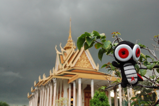 A la Pagode d'Argent (PhnomPenh)